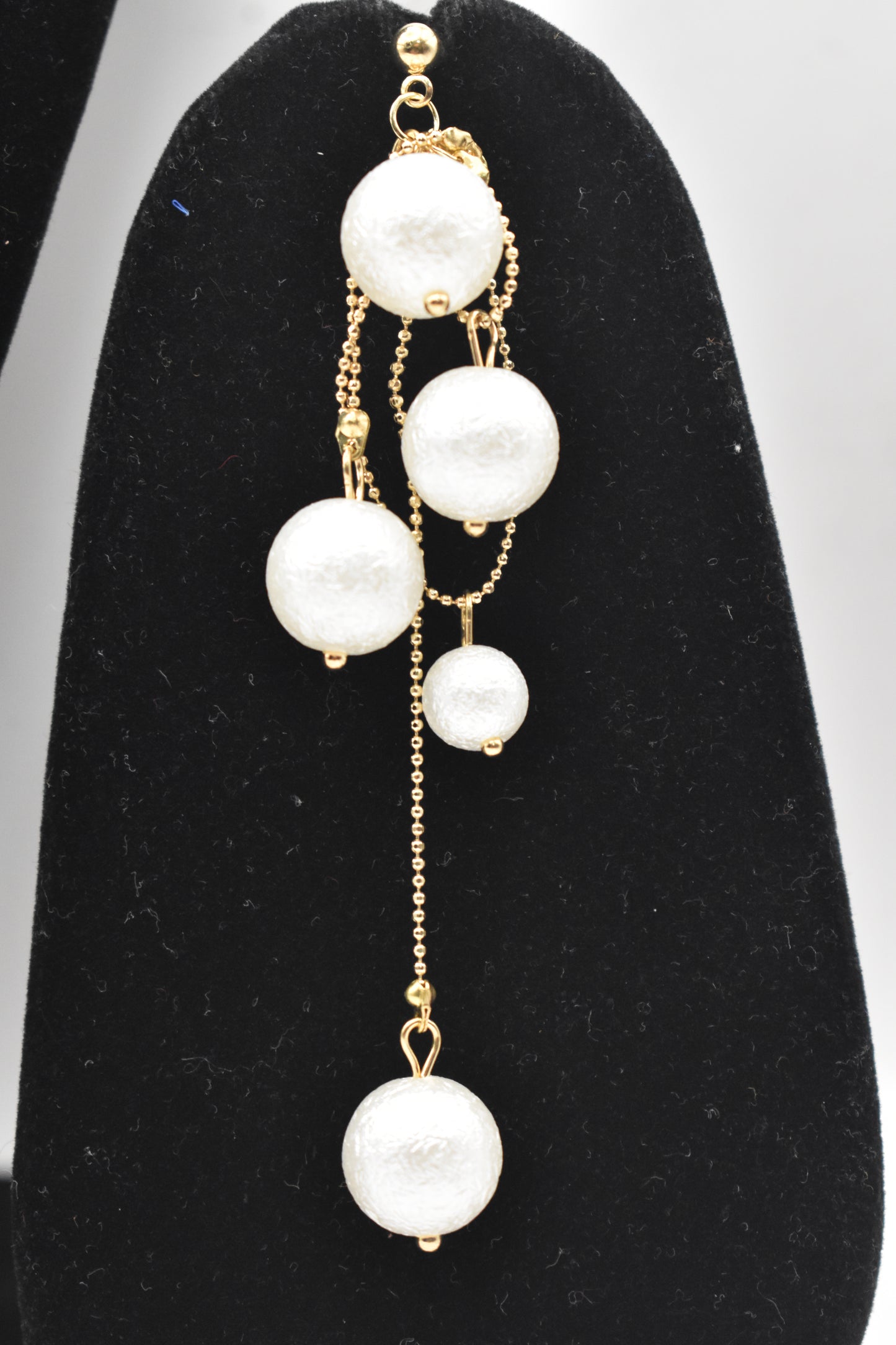 Light Weight Western Pearls Earrings