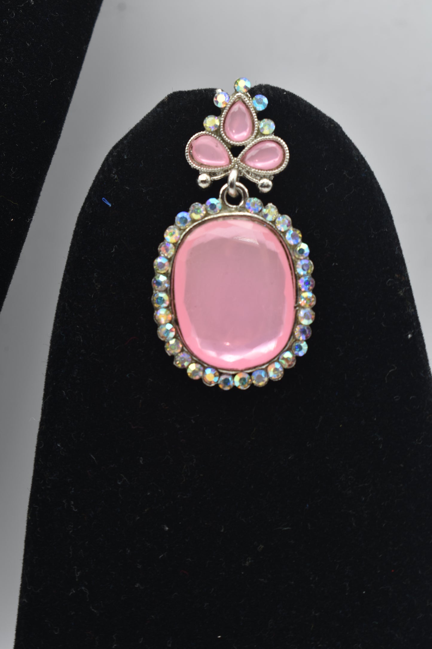 Pink Monalisa Studded Earring