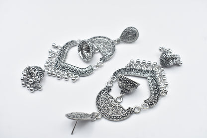 Silver Earrings With Balls