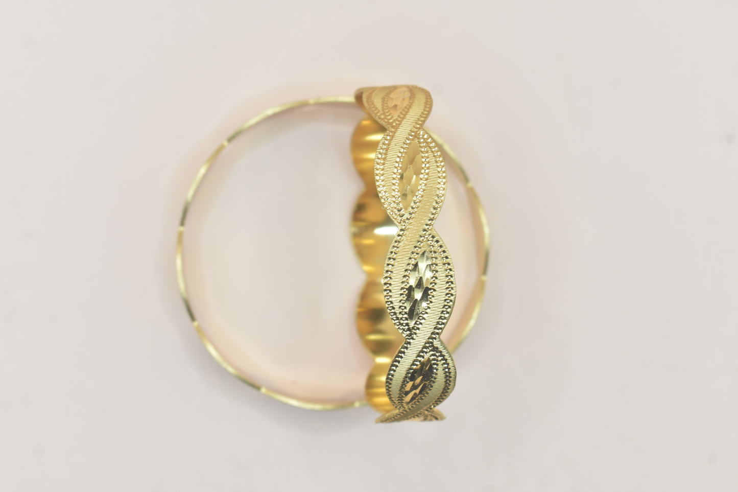 Premium Textured Wave Bangle Gold-Tone with protective box  for Women